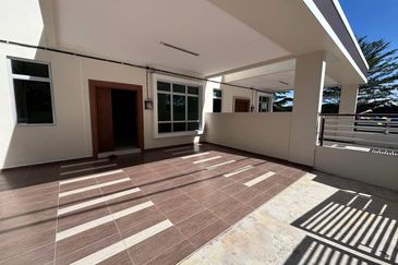 Freehold Kampung 8 Double Storey nr Gajah Berang Kampung 7 Melaka Town