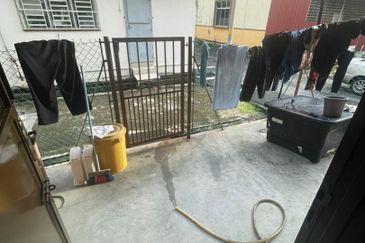 Below Value End Lot Double Storey House nr Angkasa Nuri Batu Berendam Melaka