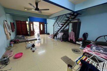 Nr Infineon Double Storey House at Melaka Baru Batu Berendam Melaka 