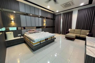 Fully Furnished Fully Renovated Double Storey Semi D nr Batu Berendam Melaka