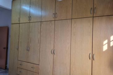 Freehold Apartment Park View Court Kampung Lapan Melaka Town