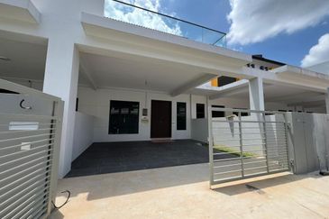 Freehold Gated Guarded Double Storey House nr Krubong Melaka
