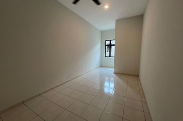 Completed Soon Bumi Lot Freehold Double Storey Hosue nr Krubong Melaka