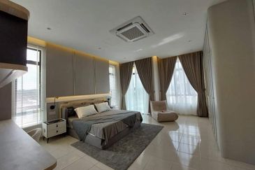 Freehold High Hill Double Storey House nr Rembia Alor Gajah Cheng Melaka