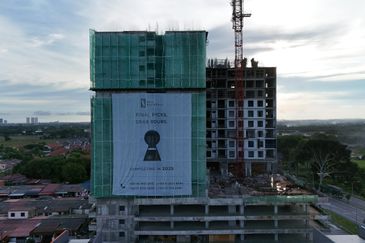 Super Seaview Condominium at Kota Laksamana nr to Jonker Street Melaka