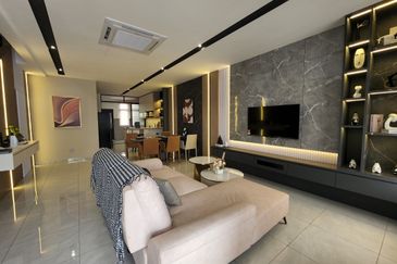 3 mins to Lotus Cheng Gated Double Storey House nr Krubong Cheng Melaka