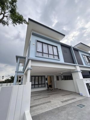 Freehold Gated Guarded Double Storey House nr Batu Berendam Durian ...