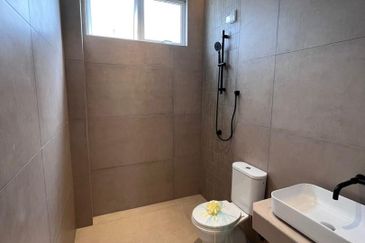 Freehold Gated Guarded Semi D nr Cheng Bertam Tanjung Minyak Melaka