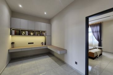 4 mins to Lotus Cheng Gated Double Storey House nr Krubong AMJ SPA Stadium Hang Jebat Melaka