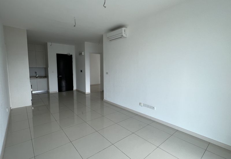 The M @ Medini Macrolink