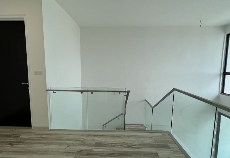 The M @ Medini Macrolink