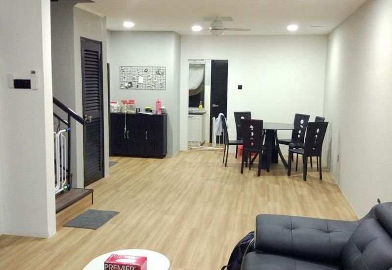 Nusa Villa Townhouse