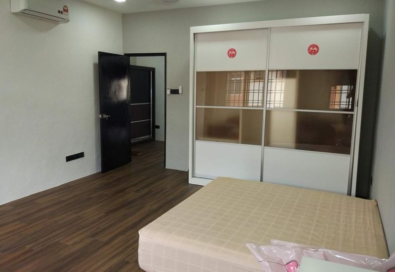 Nusa Villa Townhouse