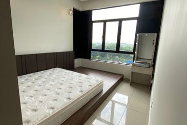 D'Summit Residences @ Kempas Utama