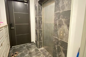 D'Summit Residences @ Kempas Utama