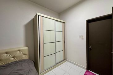 Seri Austin Luxury Apartment