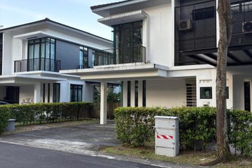 The WaterEdge Residences