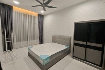 D'Summit Residences @ Kempas Utama