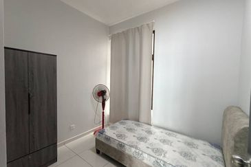 D'Summit Residences @ Kempas Utama