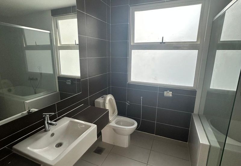 Encorp Marina Puteri Harbour