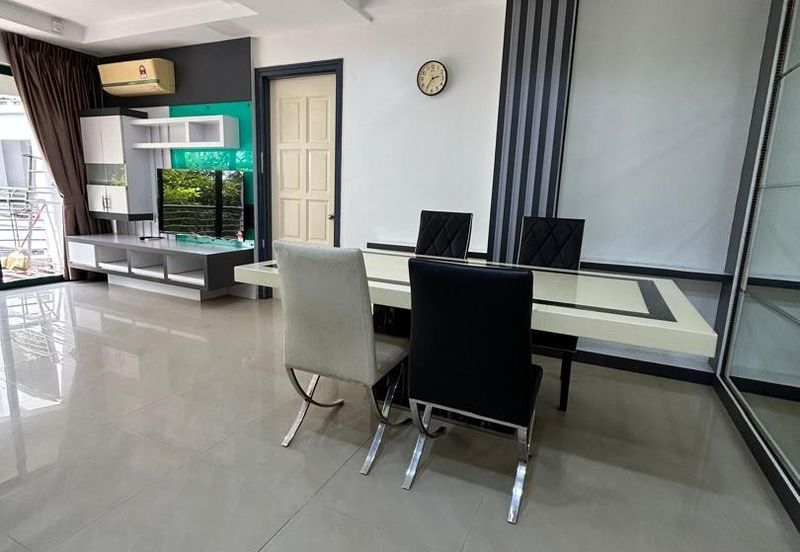 The Straits View, Bandar Baru Permas Jaya