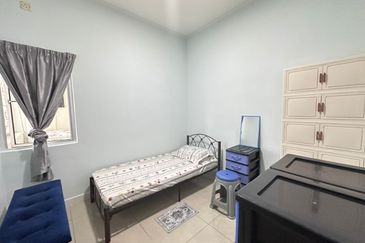 Dedaun Hijau (Greenfield Regency)