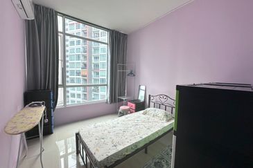 Dedaun Hijau (Greenfield Regency)