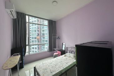 Dedaun Hijau (Greenfield Regency)