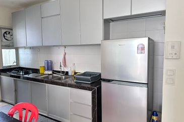 Dedaun Hijau (Greenfield Regency)