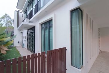 The WaterEdge Residences