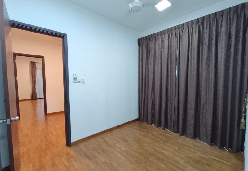 The WaterEdge Residences