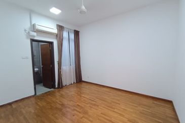 The WaterEdge Residences