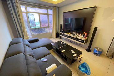 Midas Perling Apartment