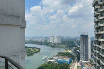 Royal Strand @ Country Garden Danga Bay