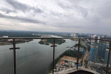 Royal Strand @ Country Garden Danga Bay