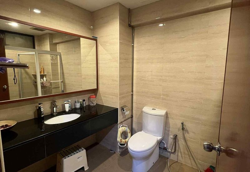 Aloha Tower Condominium