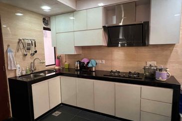 Aloha Tower Condominium