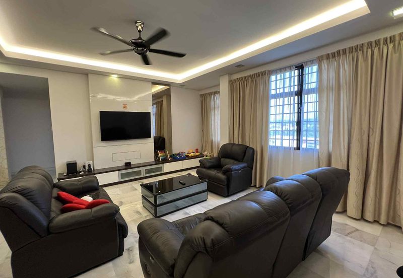 Aloha Tower Condominium