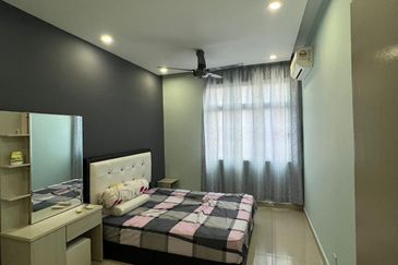 Meridin Bayvue Apartment