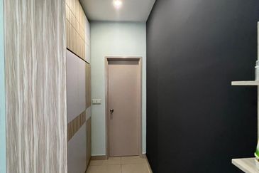 Meridin Bayvue Apartment