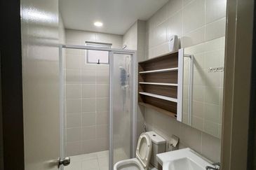 Meridin Bayvue Apartment