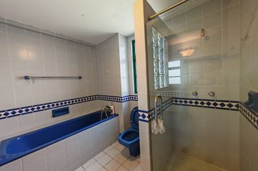 The Straits View, Bandar Baru Permas Jaya