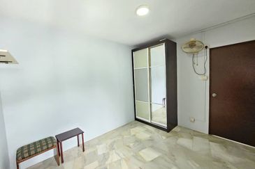 Indah Apartment