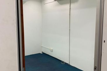 Impian Meridian Commerz