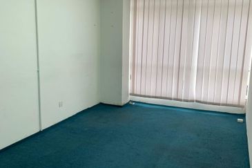 Impian Meridian Commerz