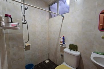 E-Tiara Serviced Apartment