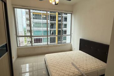 Dedaun Hijau (Greenfield Regency)