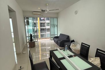 Dedaun Hijau (Greenfield Regency)