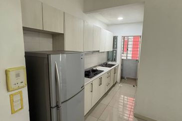 Dedaun Hijau (Greenfield Regency)