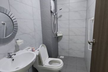 SKS Habitat Apartment, Larkin